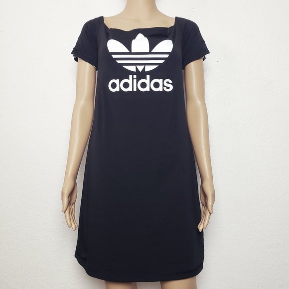 😮‍💨❤️ Reversible Black and Floral Off-Shoulder Dresses - Picture 6 of 9